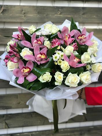 Букет цветов из: Розы и Хризантемы в Ногире