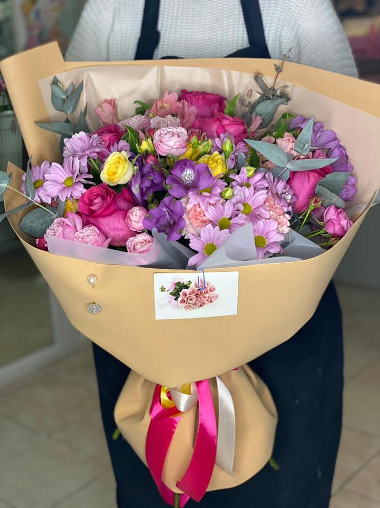 Букет цветов из: Хризантемы, Гвоздики и Альстромерии в Ногире