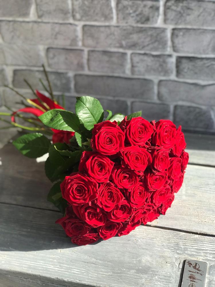 Букет Красные розы Фридом в Ногире