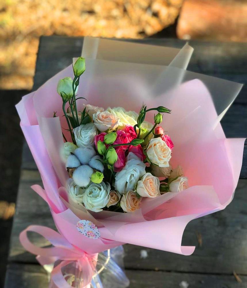 Букет цветов из: Розы и Лизиантусы в Ногире