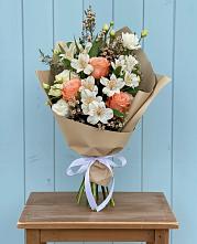 Букет цветов из:  Альстромерии, Лизиантусы, Розы и Хризантемы #REPLACE_PRED# Ногире