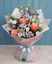 Букет цветов из:  Лизиантусы, Розы, Альстромерии и Гипсофила в Ногире