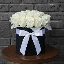 Цветочная композиция из Розы в шляпной коробке в Ногире